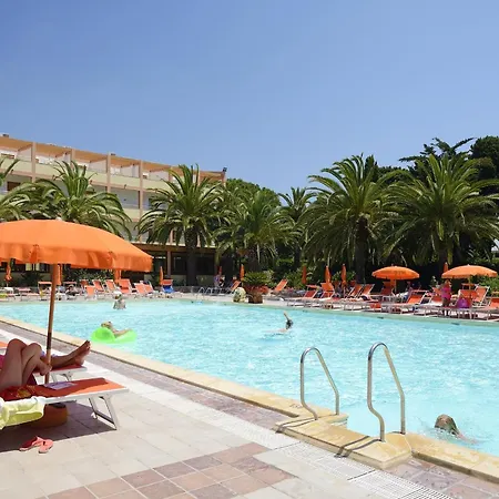 Hotel Oasis-2