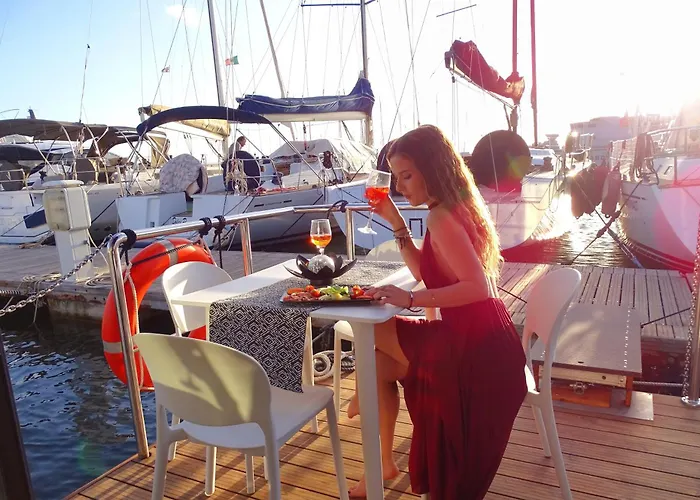 Houseboat Seabreeze